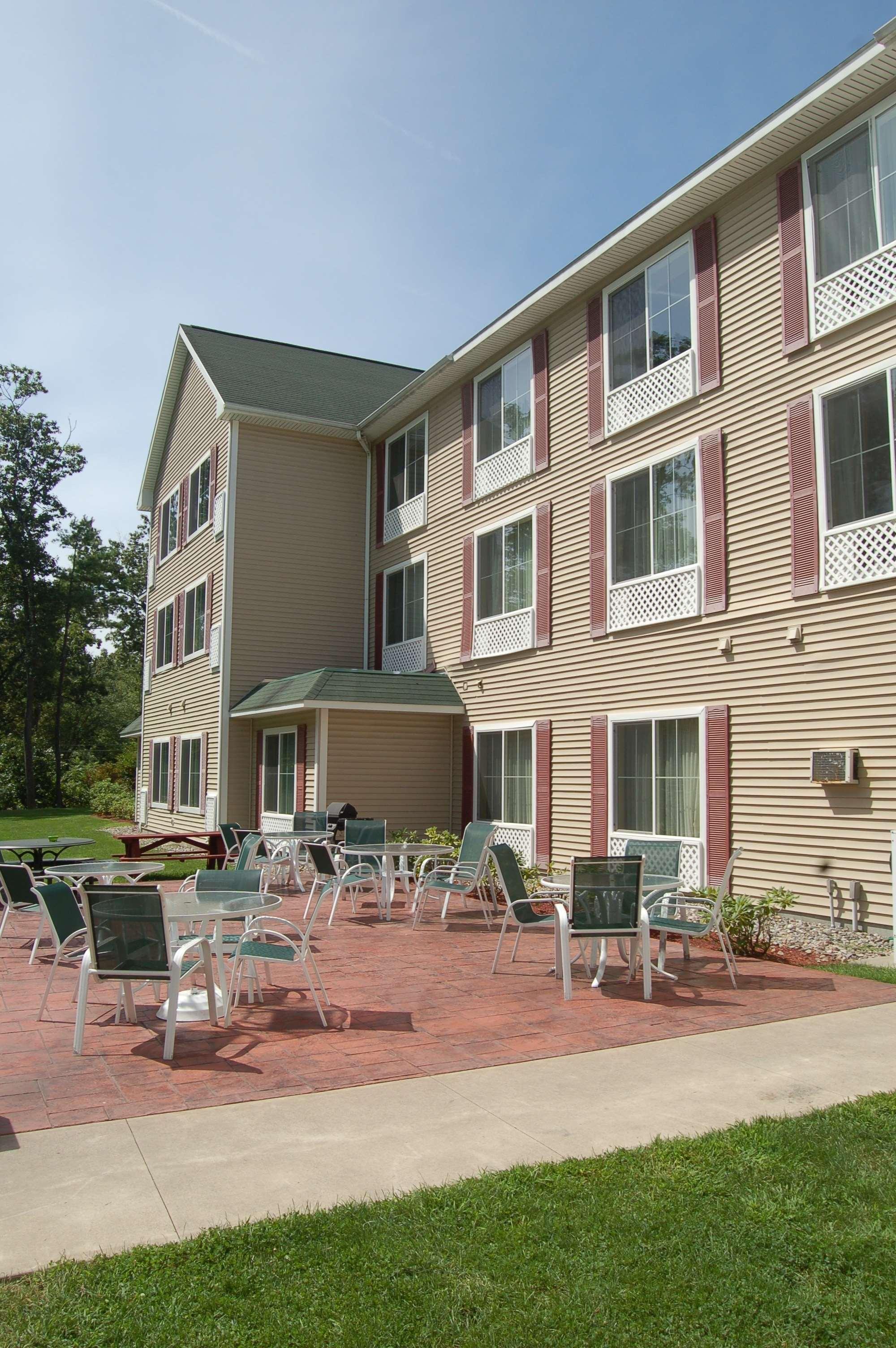 Country Inn & Suites By Radisson, Lake George Queensbury, Ny Extérieur photo